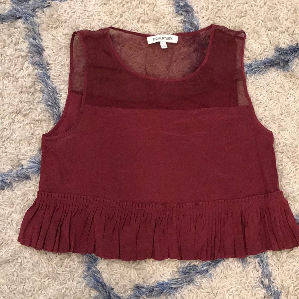 Elizabeth and James top